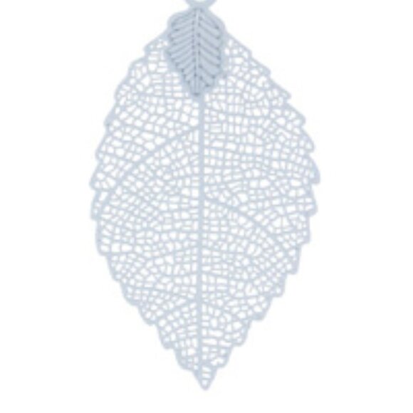 White Filigree Leaf Pendant Necklace NWT - Picture 2 of 4